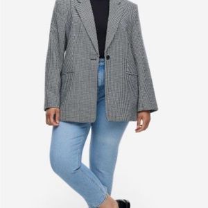 H&M Oversized Twill Blazer w/Black Houndstooth Pattern.